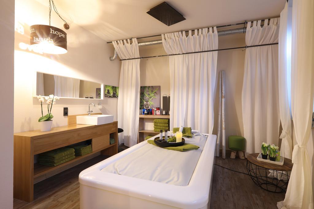 אוסטריך-ווינקל Naegler'S Fine Lounge Hotel מראה חיצוני תמונה